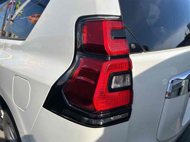 ランドクルーザープラド ＴＸ　４ＷＤ　ドライブレコーダー　ＥＴＣ　バックカメラ　クリアランスソナー　オートクルーズコントロール　レーンアシスト　衝突被害軽減システム　ナビ　ＴＶ　オートマチックハイビーム　オートライト（17枚目）