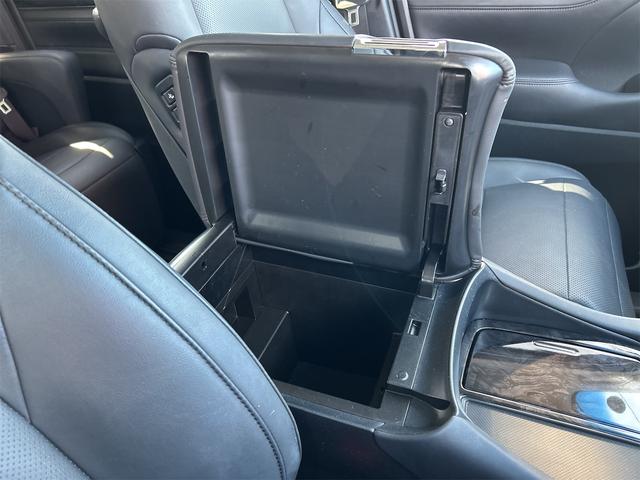 アルファード ２．５Ｓ　Ｃパッケージ　バックカメラ　ナビ　ＴＶ　オートクルーズコントロール　レーンアシスト　衝突被害軽減システム　両側電動スライドドア　オートマチックハイビーム　オートライト　ＬＥＤヘッドランプ（64枚目）