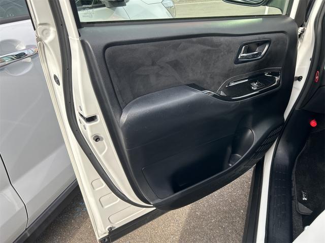 ヴォクシー ZS G’s ★当店舗限定★15日・16日の土日限りの価格です★バックカメラ ナビ TV レーンアシスト 衝突被害軽減システム 両側スライド・片側電動 ETC オートライト LEDヘッドランプ(25枚目)