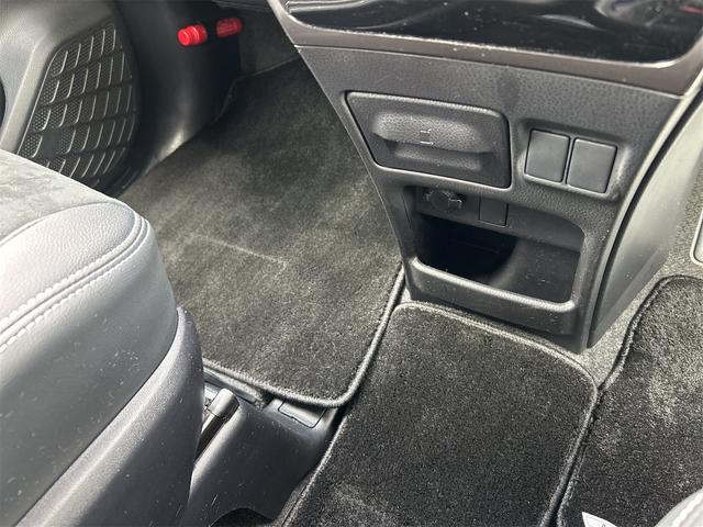 ヴォクシー ZS G’s ★当店舗限定★15日・16日の土日限りの価格です★バックカメラ ナビ TV レーンアシスト 衝突被害軽減システム 両側スライド・片側電動 ETC オートライト LEDヘッドランプ(35枚目)