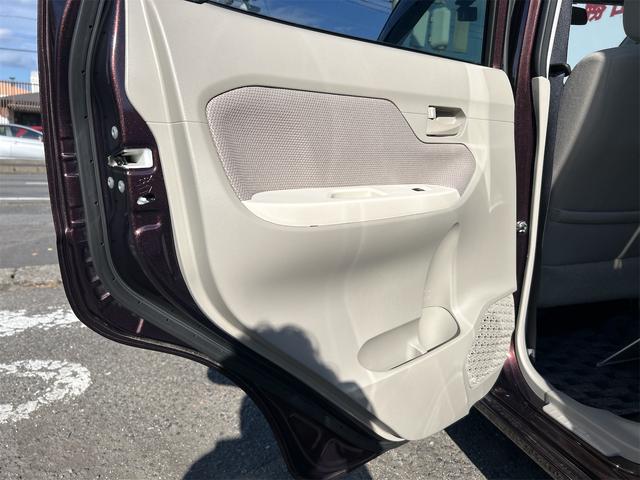 ムーヴ Ｘ　ドライブレコーダー　バックカメラ　ナビ　ＴＶ　オートライト　スマートキー　アイドリングストップ　電動格納ミラー　ベンチシート　ＣＶＴ　盗難防止システム　ＡＢＳ　ＥＳＣ　ＣＤ　ＵＳＢ　Ｂｌｕｅｔｏｏｔｈ（25枚目）