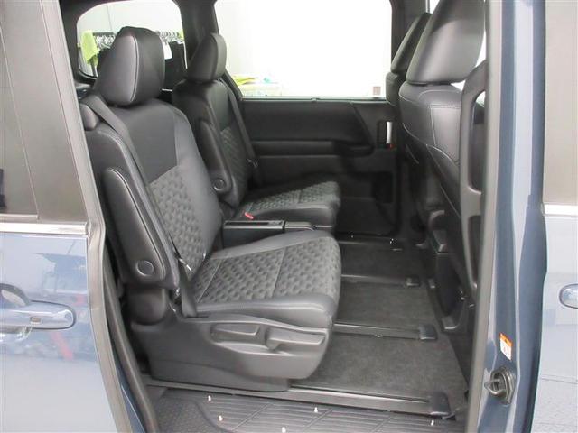 ヴォクシー ハイブリッドS-Z パワーウィンドウ インテリキー 横滑防止装置 アクティブクルーズコントロール フルオートエアコン リアカメラ エアバッグ ABS 100V充電 WAC アルミホイール キーレス PS LEDランプ(16枚目)