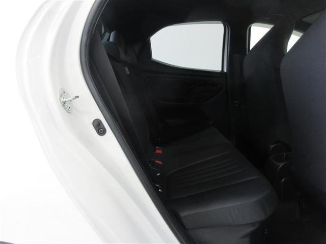 ヤリス ハイブリッドＸ　カーテンエアバッグ　イモビライザー　バックモニター　ワイヤレスキー　ＡＢＳ　ナビ　Ｗエアバック　パワーウィンドウ　ＥＴＣ　エアバック　メモリーナビ　パワーステアリング　横滑り防止システム（16枚目）