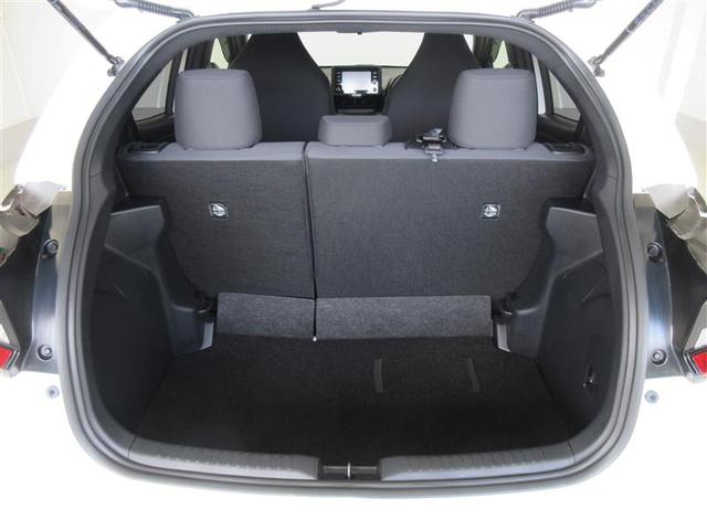 ヤリス ハイブリッドＸ　カーテンエアバッグ　イモビライザー　バックモニター　ワイヤレスキー　ＡＢＳ　ナビ　Ｗエアバック　パワーウィンドウ　ＥＴＣ　エアバック　メモリーナビ　パワーステアリング　横滑り防止システム（17枚目）