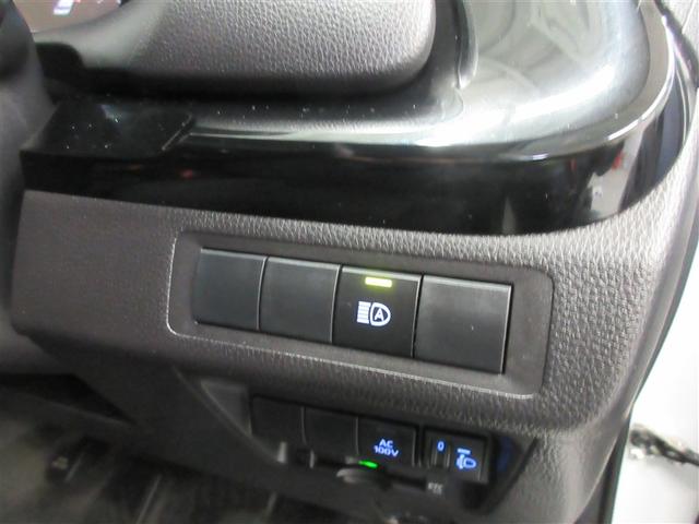 アクア Ｘ　踏み間違い防止　ナビ　ＬＥＤヘッドライト　オートエアコン　カーテンエアバッグ　パワーステアリング　ＡＢＳ　メモリーナビ　パワーウィンドウ　バックカメラ付き　助手席エアバック　運転席エアバック（11枚目）