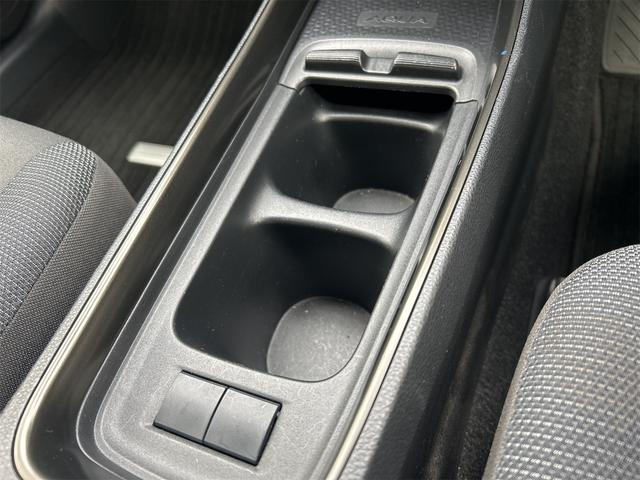 アクア Z 当社試乗車歴 ドライブレコーダー 全周囲カメラ ナビ TV オートクルーズコントロール レーンアシスト 衝突被害軽減システム アルミホイール オートマチックハイビーム LEDヘッドランプ(48枚目)