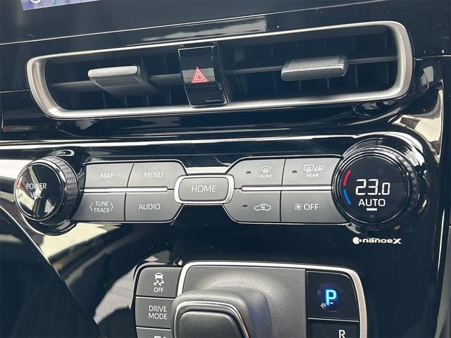 アクア G 当社試乗車歴 ドラレコ 全周囲カメラ ナビ TV クルーズコントロール レーンアシスト 衝突被害軽減システム アルミホイール オートマチックハイビーム オートライト LEDヘッドランプ パワーシート(7枚目)