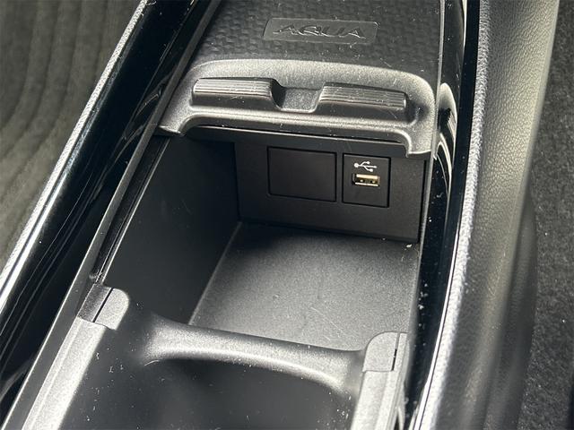 アクア G 当社試乗車歴 ドラレコ 全周囲カメラ ナビ TV クルーズコントロール レーンアシスト 衝突被害軽減システム アルミホイール オートマチックハイビーム オートライト LEDヘッドランプ パワーシート(50枚目)