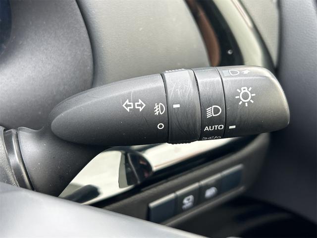 アクア G 当社試乗車歴 ドラレコ 全周囲カメラ ナビ TV クルーズコントロール レーンアシスト 衝突被害軽減システム アルミホイール オートマチックハイビーム オートライト LEDヘッドランプ パワーシート(53枚目)