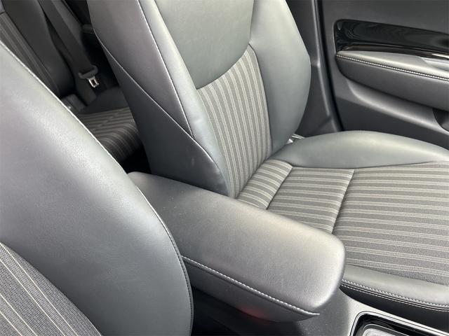 アクア G 当社試乗車歴 ドラレコ 全周囲カメラ ナビ TV クルーズコントロール レーンアシスト 衝突被害軽減システム アルミホイール オートマチックハイビーム オートライト LEDヘッドランプ パワーシート(61枚目)