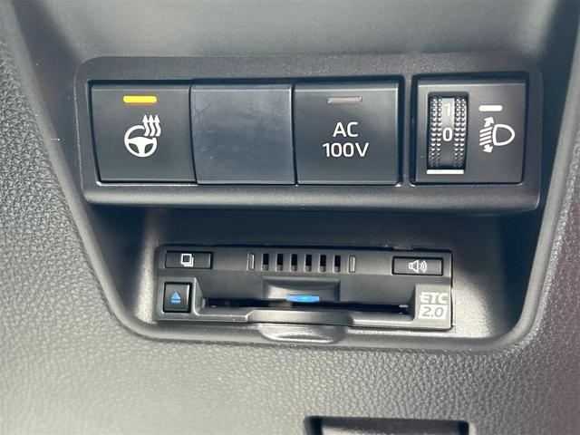 アクア G 当社試乗車歴 ドライブレコーダー 全周囲カメラ ナビ TV オートクルーズコントロール レーンアシスト 衝突被害軽減システム オートマチックハイビーム オートライト LEDヘッドランプ(10枚目)