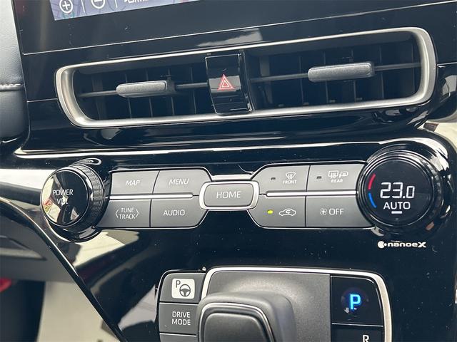 アクア Z 当社試乗車歴 ドライブレコーダー 全周囲カメラ ナビ TV オートクルーズコントロール レーンアシスト パークアシスト 衝突被害軽減システム オートマチックハイビーム オートライト(6枚目)