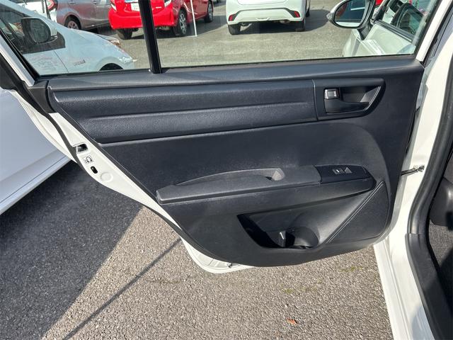 カローラアクシオ ＥＸ　レーンアシスト　衝突被害軽減システム　バックカメラ　ナビ　ＴＶ　オートマチックハイビーム　オートライト　ＬＥＤヘッドランプ　ＣＶＴ　スマートキー　アイドリングストップ　電動格納ミラー　盗難防止システム（27枚目）