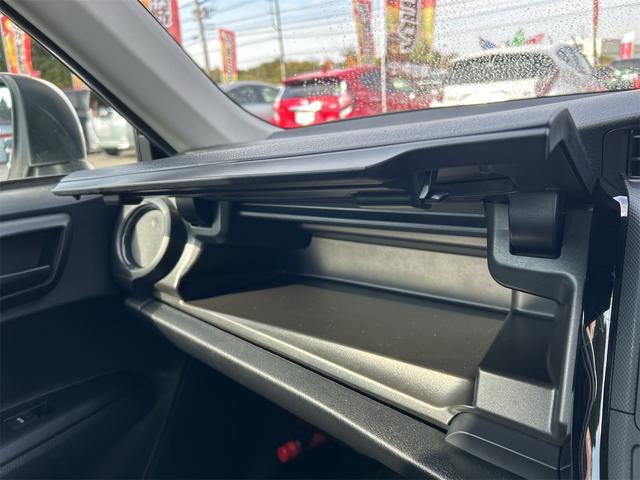 カローラアクシオ ＥＸ　レーンアシスト　衝突被害軽減システム　バックカメラ　ナビ　ＴＶ　オートマチックハイビーム　オートライト　ＬＥＤヘッドランプ　ＣＶＴ　スマートキー　アイドリングストップ　電動格納ミラー　盗難防止システム（35枚目）