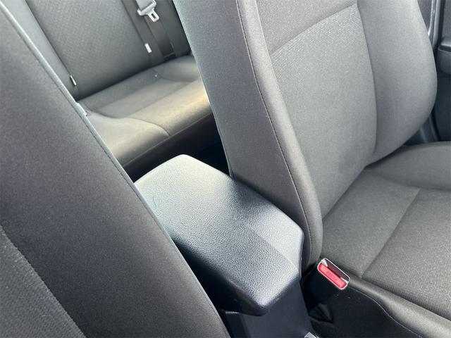 カローラアクシオ ＥＸ　レーンアシスト　衝突被害軽減システム　バックカメラ　ナビ　ＴＶ　オートマチックハイビーム　オートライト　ＬＥＤヘッドランプ　ＣＶＴ　スマートキー　アイドリングストップ　電動格納ミラー　盗難防止システム（43枚目）