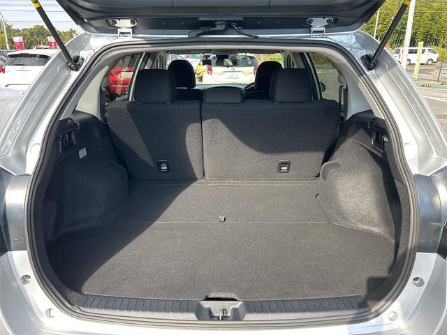 カローラフィールダー ハイブリッド　ＥＸ　ドライブレコーダー　ＥＴＣ　バックカメラ　ナビ　ＴＶ　レーンアシスト　衝突被害軽減システム　オートマチックハイビーム　スマートキー　電動格納ミラー　ＣＶＴ　盗難防止システム（19枚目）