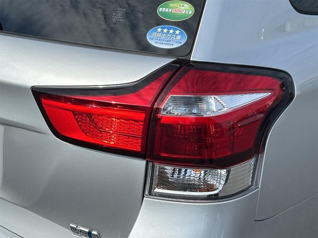 カローラフィールダー ハイブリッド　ＥＸ　ドライブレコーダー　ＥＴＣ　バックカメラ　ナビ　ＴＶ　レーンアシスト　衝突被害軽減システム　オートマチックハイビーム　スマートキー　電動格納ミラー　ＣＶＴ　盗難防止システム（24枚目）