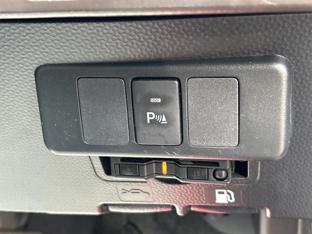 【コーナーセンサー】駐車時など障害物をセンサーが察知しアラームで教えてくれます！あると便利な装備です☆