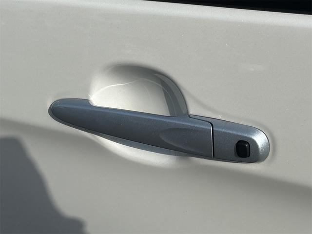 ご覧頂きまして誠に有難うございます！！是非ご来店して頂き、実際にご覧になって頂ければと思います。お客様からのご連絡をスタッフ一同、心よりお待ちしております