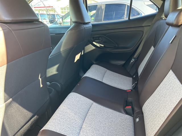 ヤリスクロス ハイブリッドＺ　ドライブレコーダー　ＥＴＣ　全周囲カメラ　オートクルーズコントロール　レーンアシスト　パワーシート　衝突被害軽減システム　ナビ　ＴＶ　オートマチックハイビーム　オートライト（32枚目）