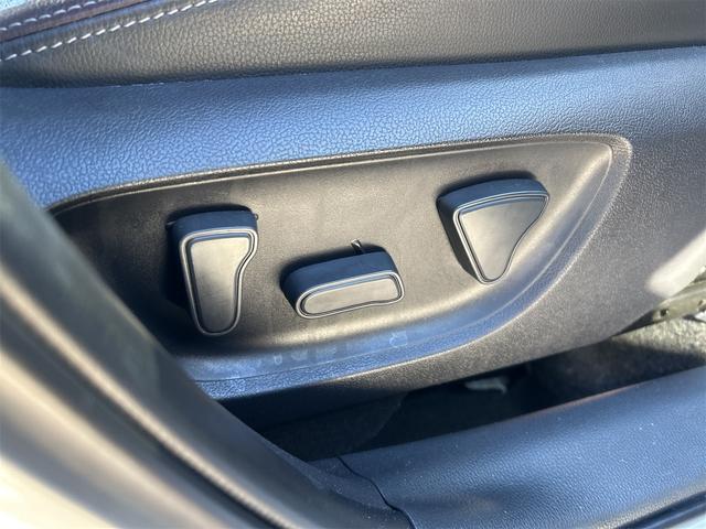 ヤリスクロス ハイブリッドＺ　ドライブレコーダー　ＥＴＣ　全周囲カメラ　オートクルーズコントロール　レーンアシスト　パワーシート　衝突被害軽減システム　ナビ　ＴＶ　オートマチックハイビーム　オートライト（41枚目）