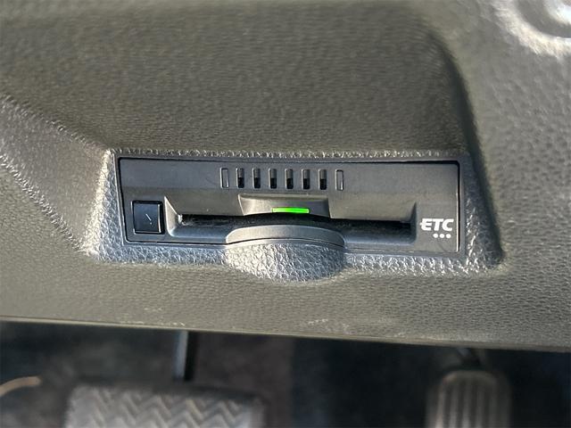 ヤリスクロス X 4WD ETC バックカメラ オートクルーズコントロール レーンアシスト 衝突被害軽減システム ナビ オートマチックハイビーム オートライト スマートキー 電動格納ミラー CVT(10枚目)