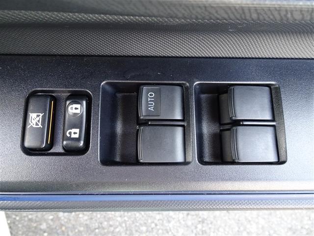 アクア Ｓ　スマートキープッシュスタート　キーレスエントリ　ナビ＆ＴＶ　オートエアコン　デュアルエアバック　ＥＳＣ　Ｂカメラ　パワーウィンドウ　ＳＲＳ　ワンセグＴＶ　パワーステアリング　ＡＢＳ　メモリーナビ（13枚目）