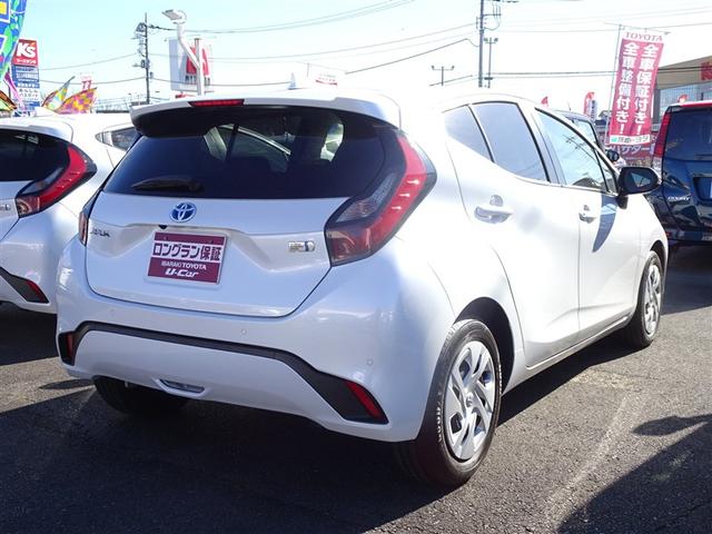 アクア Ｇ　ＶＳＣ　衝突軽減ブレーキ　バックモニター　ＬＥＤ　クルーズコントロール　スマートキー　ＥＴＣ車載器　パワーウィンドウ　サイドエアバック　レンタカーアップ　キーフリーシステム　オートエアコン　エアバッグ（4枚目）