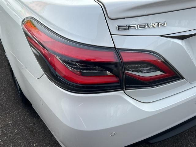 クラウンハイブリッド S スポーツスタイル ドライブレコーダー クリアランスソナー レーンアシスト オートクルーズコントロール パークアシスト 衝突被害軽減システム 全周囲カメラ ナビ TV アルミホイール オートマチックハイビーム(21枚目)