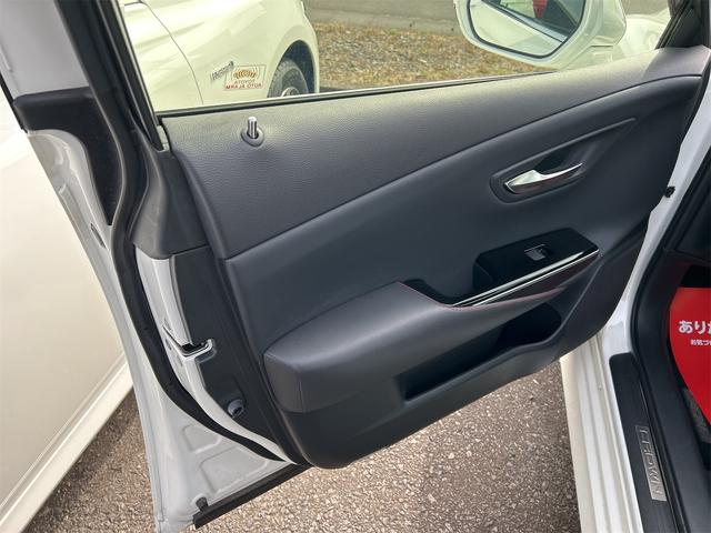 クラウンハイブリッド S スポーツスタイル ドライブレコーダー クリアランスソナー レーンアシスト オートクルーズコントロール パークアシスト 衝突被害軽減システム 全周囲カメラ ナビ TV アルミホイール オートマチックハイビーム(29枚目)