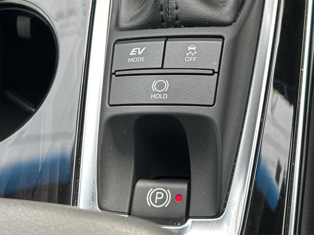 クラウンハイブリッド S スポーツスタイル ドライブレコーダー クリアランスソナー レーンアシスト オートクルーズコントロール パークアシスト 衝突被害軽減システム 全周囲カメラ ナビ TV アルミホイール オートマチックハイビーム(45枚目)