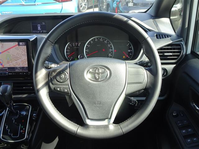 ノア Si ダブルバイビー ETC バックカメラ ナビ TV オートクルーズコントロール レーンアシスト 衝突被害軽減システム 両側電動スライドドア オートマチックハイビーム オートライト LEDヘッドランプ スマートキー(10枚目)