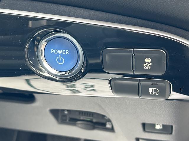 プリウス Sツーリングセレクション レーンアシスト オートクルーズコントロール バックカメラ ナビ TV アルミホイール オートマチックハイビーム オートライト LEDヘッドランプ CVT シートヒーター スマートキー 電動格納ミラー(9枚目)