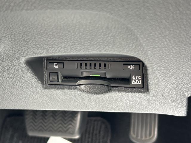 プリウス Sツーリングセレクション レーンアシスト オートクルーズコントロール バックカメラ ナビ TV アルミホイール オートマチックハイビーム オートライト LEDヘッドランプ CVT シートヒーター スマートキー 電動格納ミラー(10枚目)