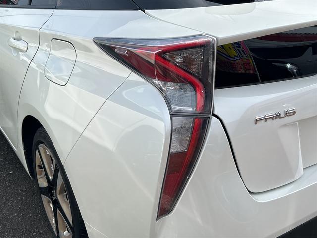 プリウス Sツーリングセレクション レーンアシスト オートクルーズコントロール バックカメラ ナビ TV アルミホイール オートマチックハイビーム オートライト LEDヘッドランプ CVT シートヒーター スマートキー 電動格納ミラー(21枚目)