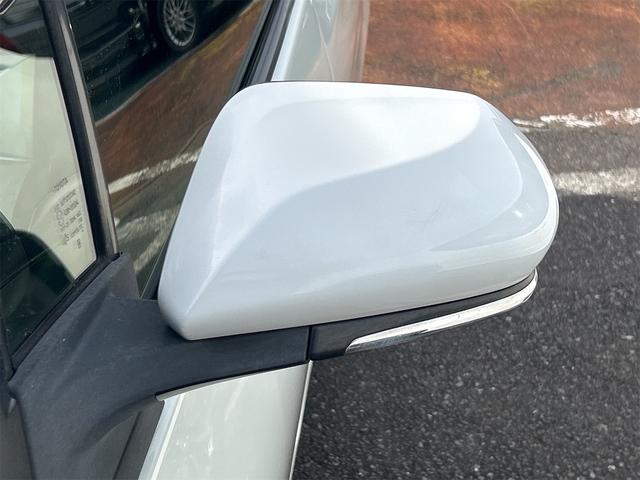 プリウス Sツーリングセレクション レーンアシスト オートクルーズコントロール バックカメラ ナビ TV アルミホイール オートマチックハイビーム オートライト LEDヘッドランプ CVT シートヒーター スマートキー 電動格納ミラー(33枚目)