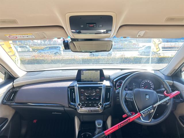 クラウンハイブリッド S Cパッケージ ドライブレコーダー レーンアシスト オートクルーズコントロール 衝突被害軽減システム バックカメラ ナビ TV アルミホイール オートマチックハイビーム オートライト(2枚目)