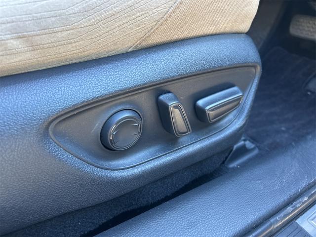 クラウンハイブリッド S Cパッケージ ドライブレコーダー レーンアシスト オートクルーズコントロール 衝突被害軽減システム バックカメラ ナビ TV アルミホイール オートマチックハイビーム オートライト(39枚目)