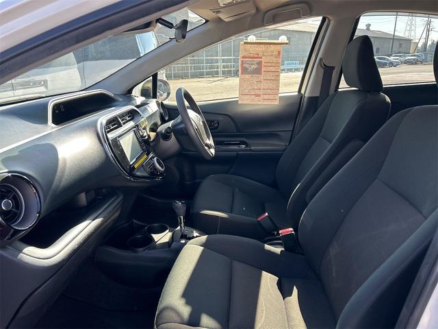 アクア Sスタイルブラック ETC バックカメラ ナビ TV レーンアシスト 衝突被害軽減システム オートマチックハイビーム オートライト スマートキー アイドリングストップ 電動格納ミラー CVT 盗難防止システム(35枚目)