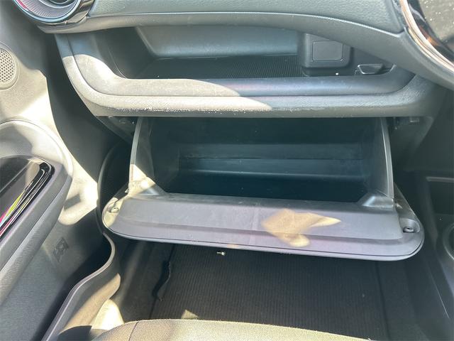 アクア Sスタイルブラック ETC バックカメラ ナビ TV レーンアシスト 衝突被害軽減システム オートマチックハイビーム オートライト スマートキー アイドリングストップ 電動格納ミラー CVT 盗難防止システム(42枚目)