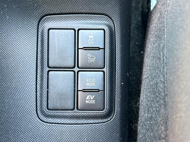 アクア Sスタイルブラック レーンアシスト 衝突被害軽減システム オートマチックハイビーム オートライト スマートキー アイドリングストップ 電動格納ミラー CVT 盗難防止システム 衝突安全ボディ ABS(7枚目)