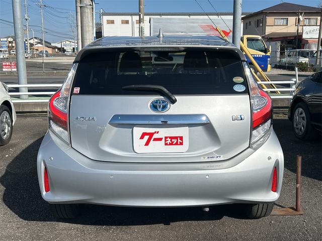 アクア Sスタイルブラック レーンアシスト 衝突被害軽減システム オートマチックハイビーム オートライト スマートキー アイドリングストップ 電動格納ミラー CVT 盗難防止システム 衝突安全ボディ ABS(15枚目)