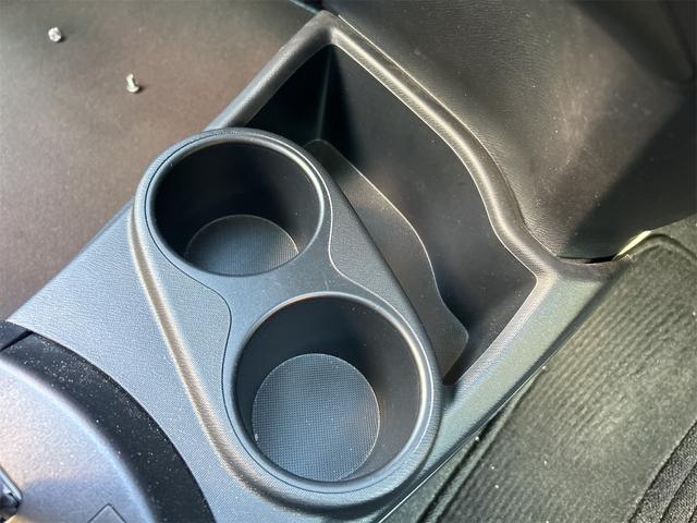 アクア Sスタイルブラック レーンアシスト 衝突被害軽減システム オートマチックハイビーム オートライト スマートキー アイドリングストップ 電動格納ミラー CVT 盗難防止システム 衝突安全ボディ ABS(40枚目)