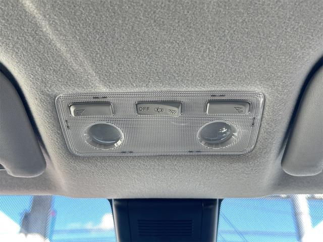 アクア Sスタイルブラック レーンアシスト 衝突被害軽減システム オートマチックハイビーム オートライト スマートキー アイドリングストップ 電動格納ミラー CVT 盗難防止システム 衝突安全ボディ ABS(43枚目)