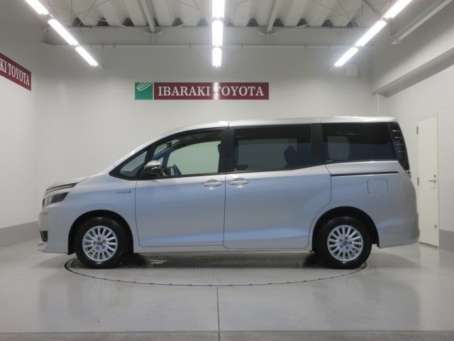 ハイブリッドV メモリーナビ バックカメラ HIDヘッドライト 乗車定員7人(2枚目)