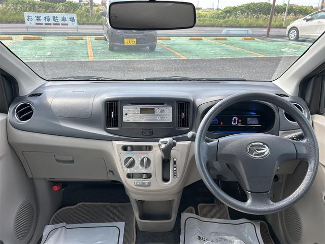 ミライース Ｘ　メモリアルエディション　キーレスエントリー　アイドリングストップ　電動格納ミラー　ＣＶＴ　盗難防止システム　ＡＢＳ　ＣＤ　ミュージックプレイヤー接続可　アルミホイール　衝突安全ボディ　エアコン　パワーステアリング（2枚目）