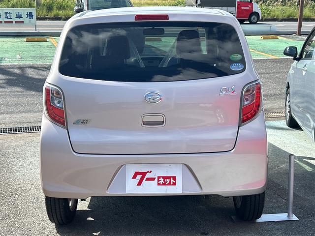 ミライース Ｘ　メモリアルエディション　キーレスエントリー　アイドリングストップ　電動格納ミラー　ＣＶＴ　盗難防止システム　ＡＢＳ　ＣＤ　ミュージックプレイヤー接続可　アルミホイール　衝突安全ボディ　エアコン　パワーステアリング（18枚目）