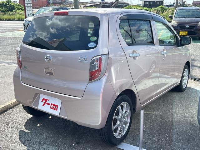 ミライース Ｘ　メモリアルエディション　キーレスエントリー　アイドリングストップ　電動格納ミラー　ＣＶＴ　盗難防止システム　ＡＢＳ　ＣＤ　ミュージックプレイヤー接続可　アルミホイール　衝突安全ボディ　エアコン　パワーステアリング（19枚目）