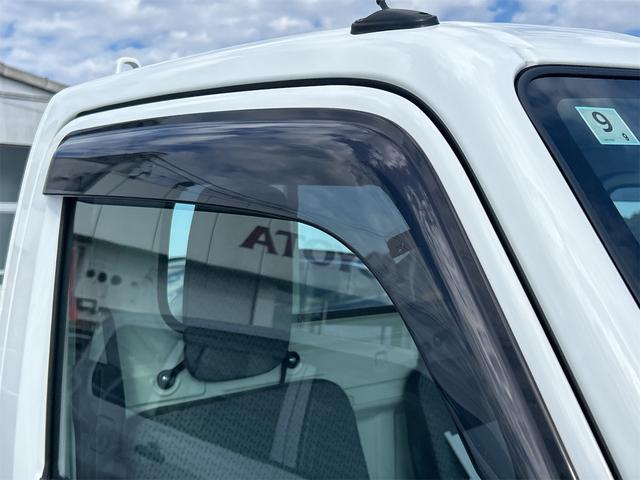 キャリイトラック KC 4WD AT 衝突被害軽減システム クリアランスソナー レーンアシスト アイドリングストップ オートライト ABS ESC エアコン パワーステアリング パワーウィンドウ 運転席エアバッグ(9枚目)