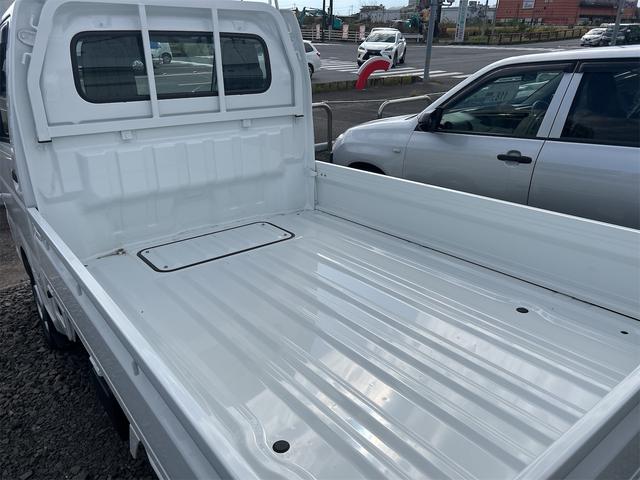 キャリイトラック KC 4WD AT 衝突被害軽減システム クリアランスソナー レーンアシスト アイドリングストップ オートライト ABS ESC エアコン パワーステアリング パワーウィンドウ 運転席エアバッグ(15枚目)